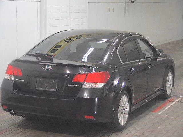 SUBARU LEGACY B4