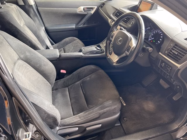 LEXUS CT200H