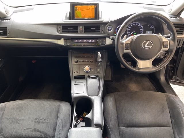 LEXUS CT200H