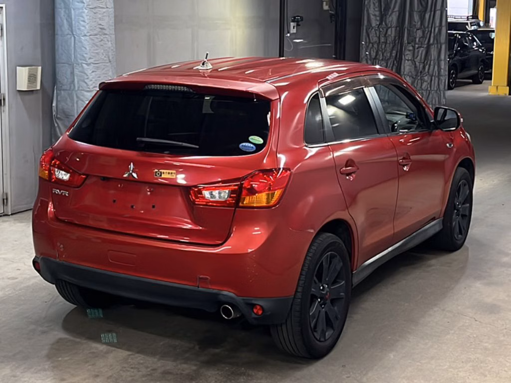 MITSUBISHI RVR