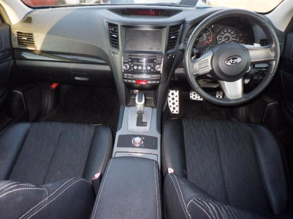 SUBARU LEGACY