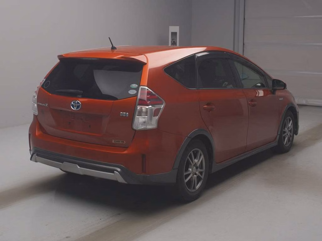 TOYOTA PRIUS ALPHA