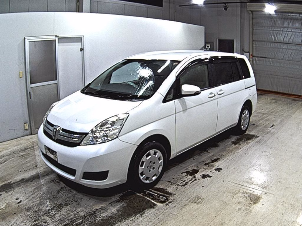 TOYOTA ISIS
