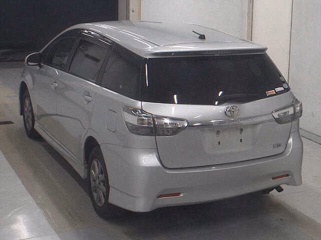 TOYOTA WISH