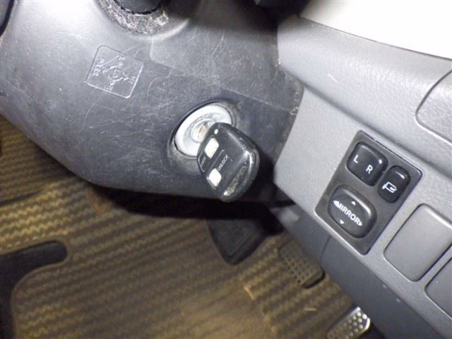 DAIHATSU MOVE LATTE