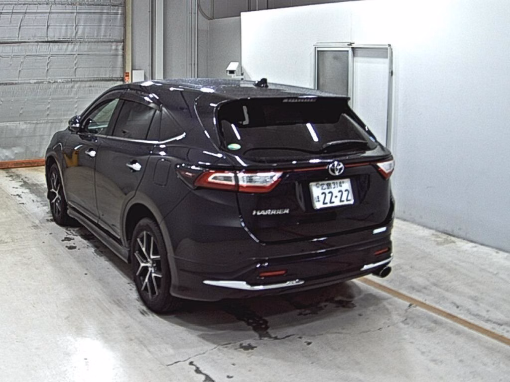 TOYOTA HARRIER