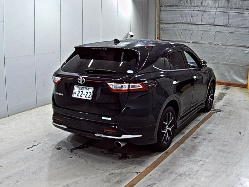 TOYOTA HARRIER