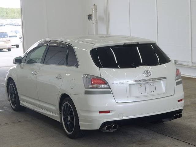 TOYOTA MARK X ZIO