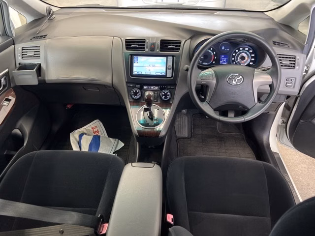 TOYOTA MARK X ZIO