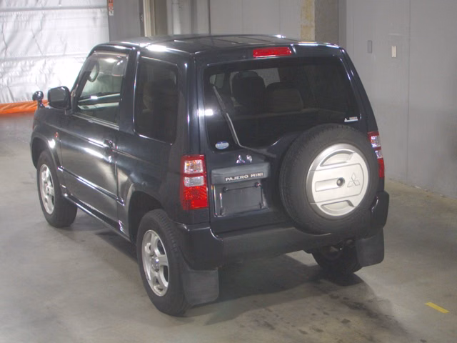 MITSUBISHI PAJERO MINI