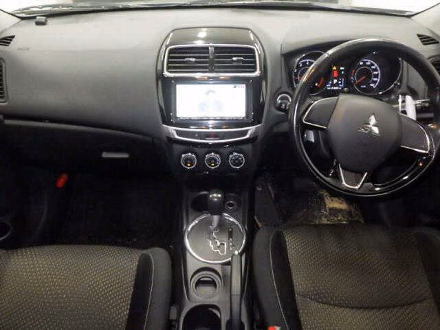 MITSUBISHI RVR
