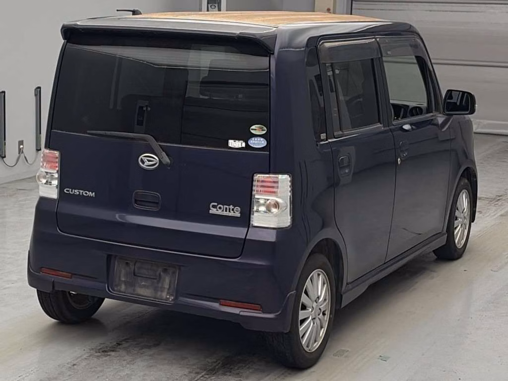 DAIHATSU MOVE CONTE