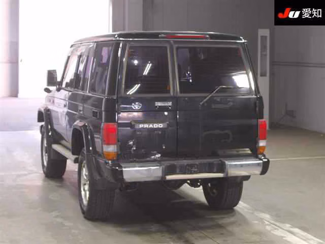 TOYOTA LAND CRUISER PRADO
