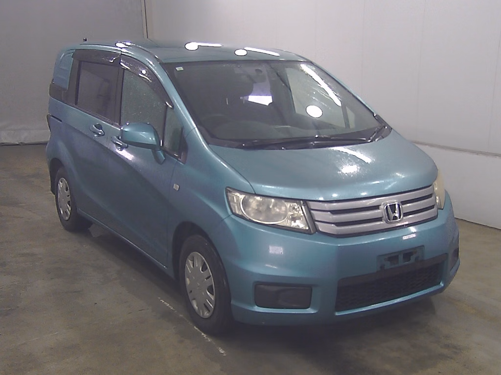 HONDA FREED SPIKE