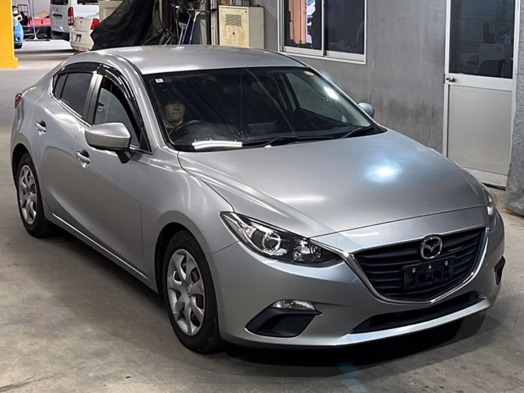 MAZDA AXELA