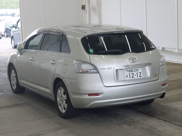 TOYOTA MARK X ZIO