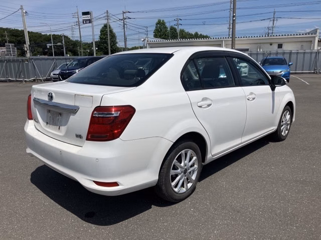 TOYOTA COROLLA AXIO