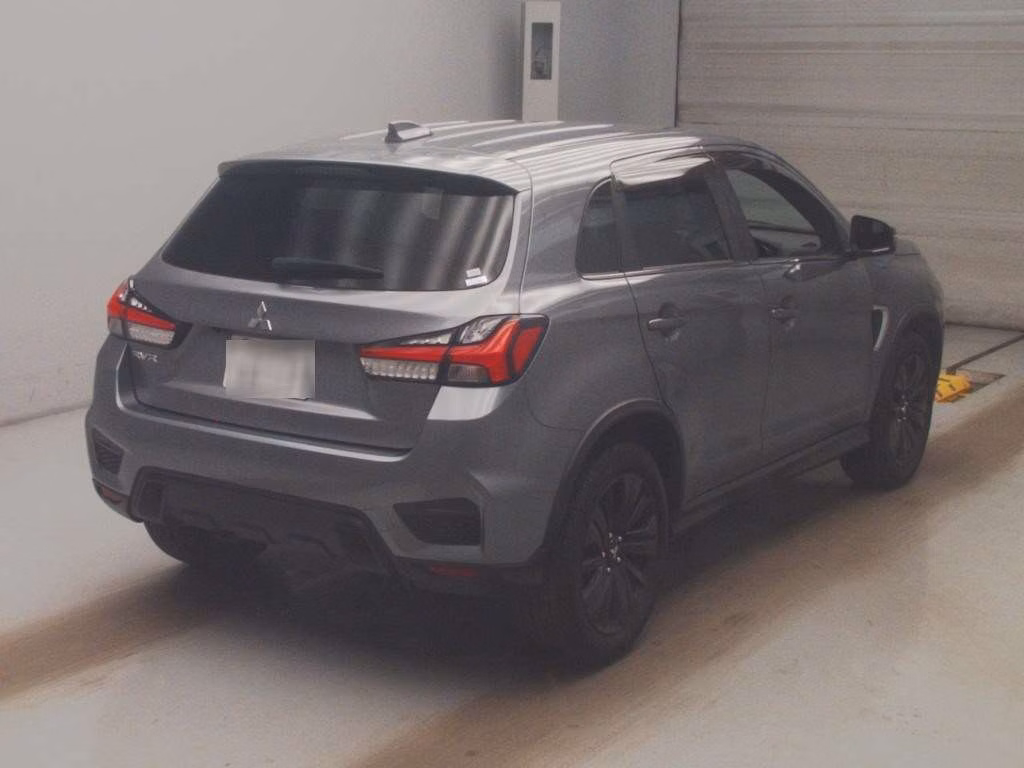 MITSUBISHI RVR