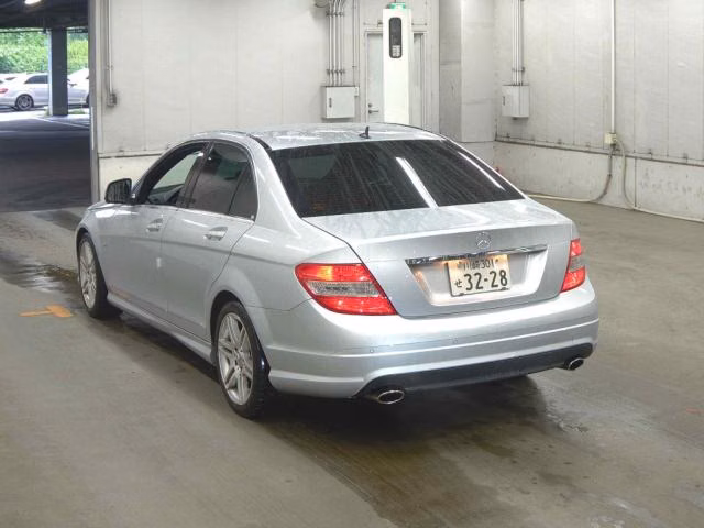 MERCEDES-BENZ C-CLASS