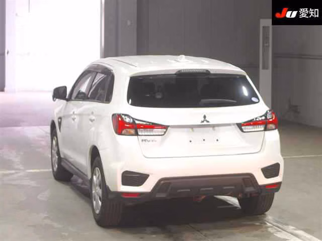 MITSUBISHI RVR
