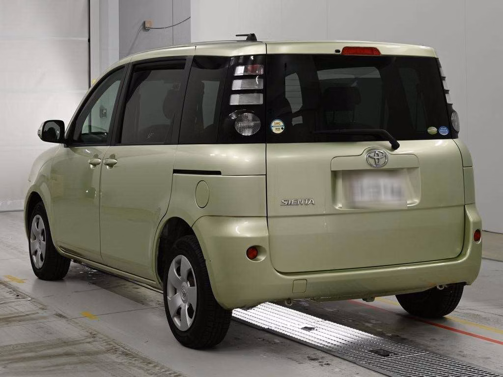 TOYOTA SIENTA