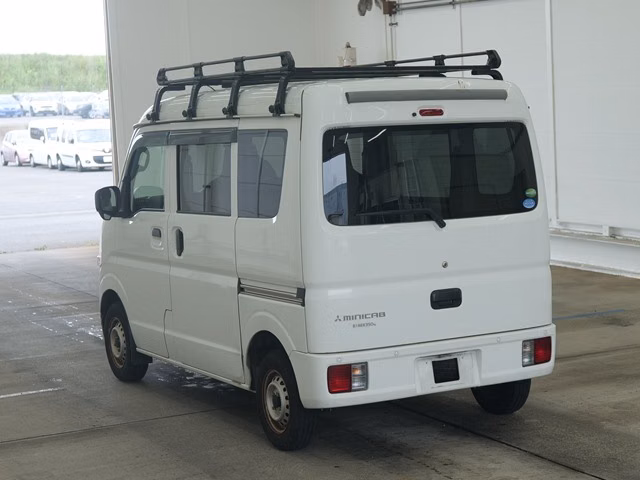 MITSUBISHI MINICAB