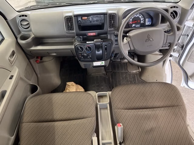 MITSUBISHI MINICAB