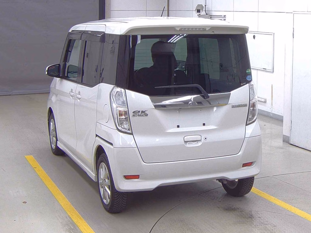 MITSUBISHI EK SPACE