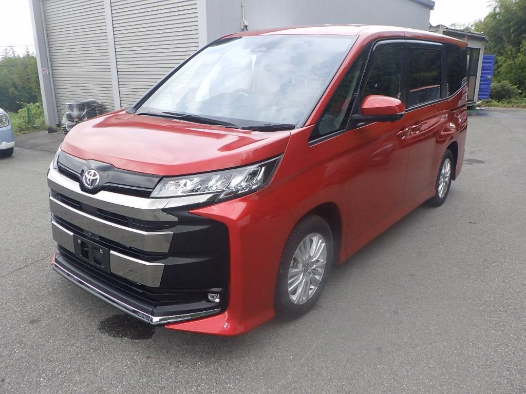 TOYOTA NOAH