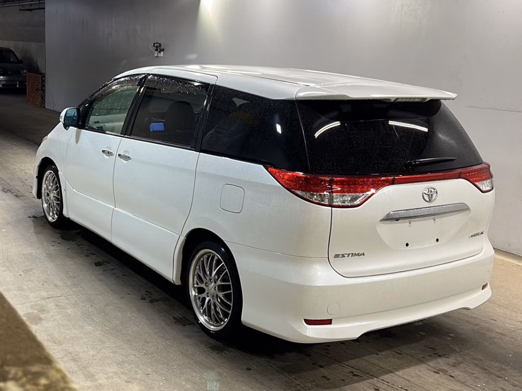 TOYOTA ESTIMA