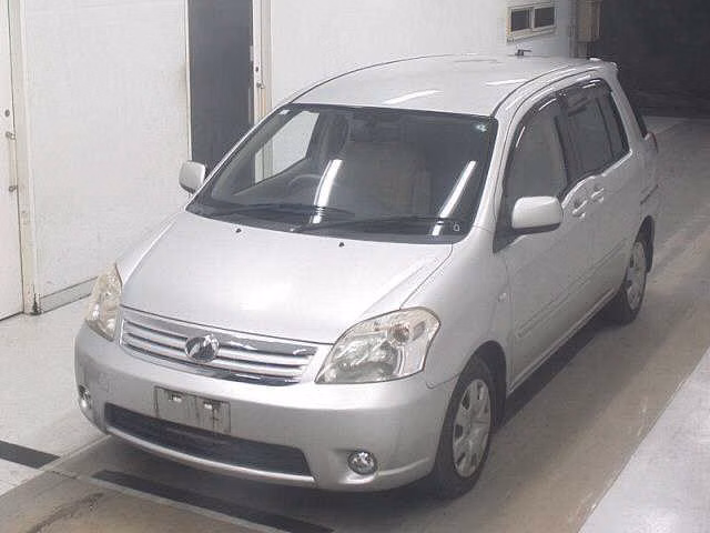 TOYOTA RAUM