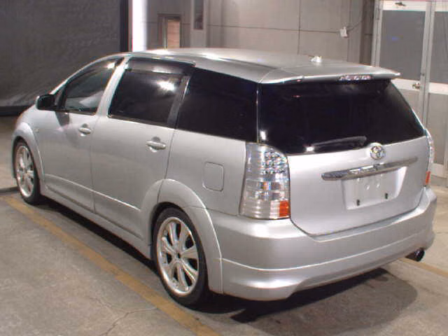 TOYOTA WISH