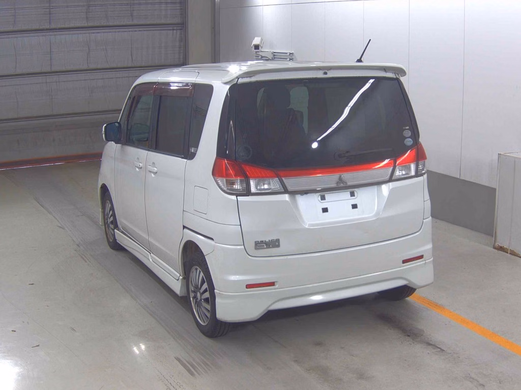 MITSUBISHI DELICA D:2