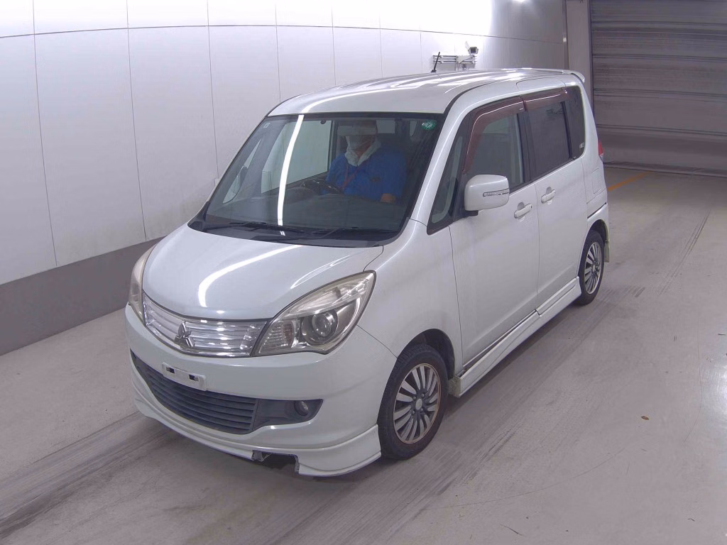MITSUBISHI DELICA D:2