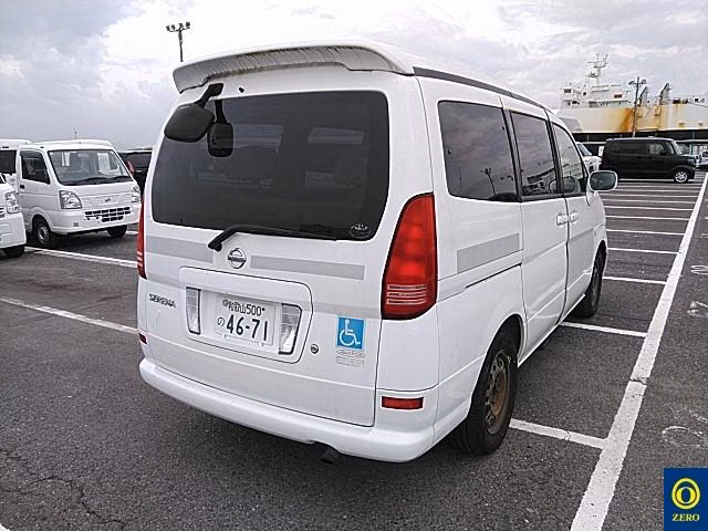 NISSAN SERENA