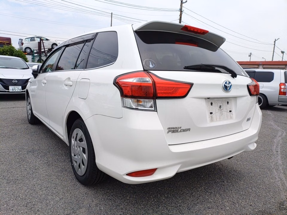 TOYOTA COROLLA FIELDER