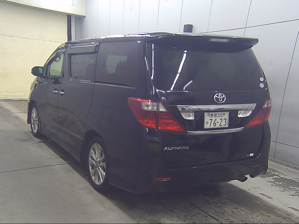 TOYOTA ALPHARD