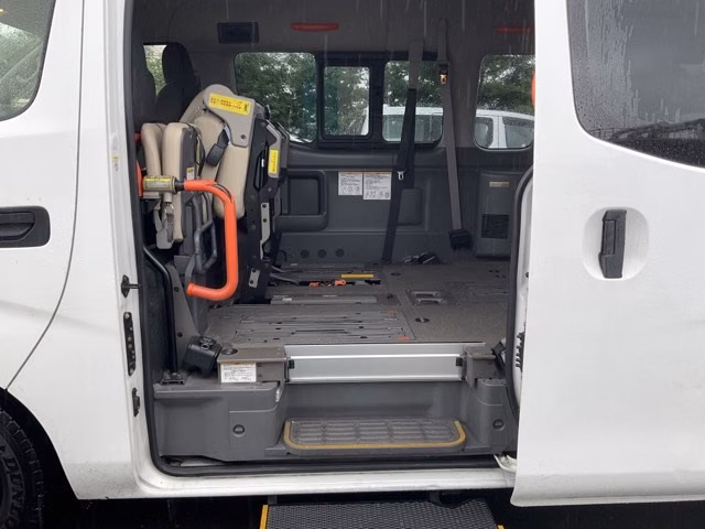 NISSAN NV350 CARAVAN