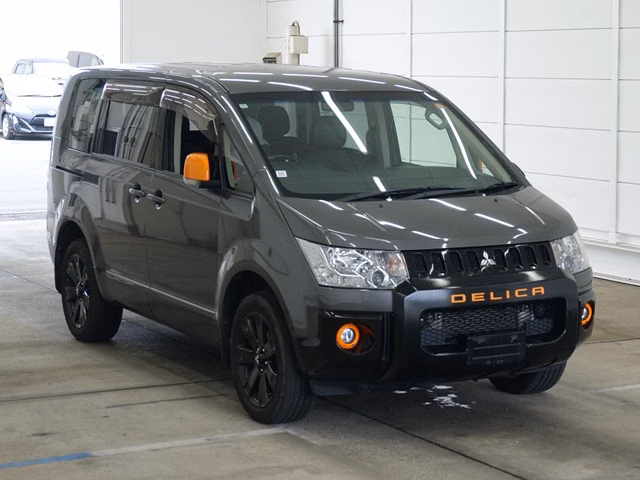 MITSUBISHI DELICA D:5