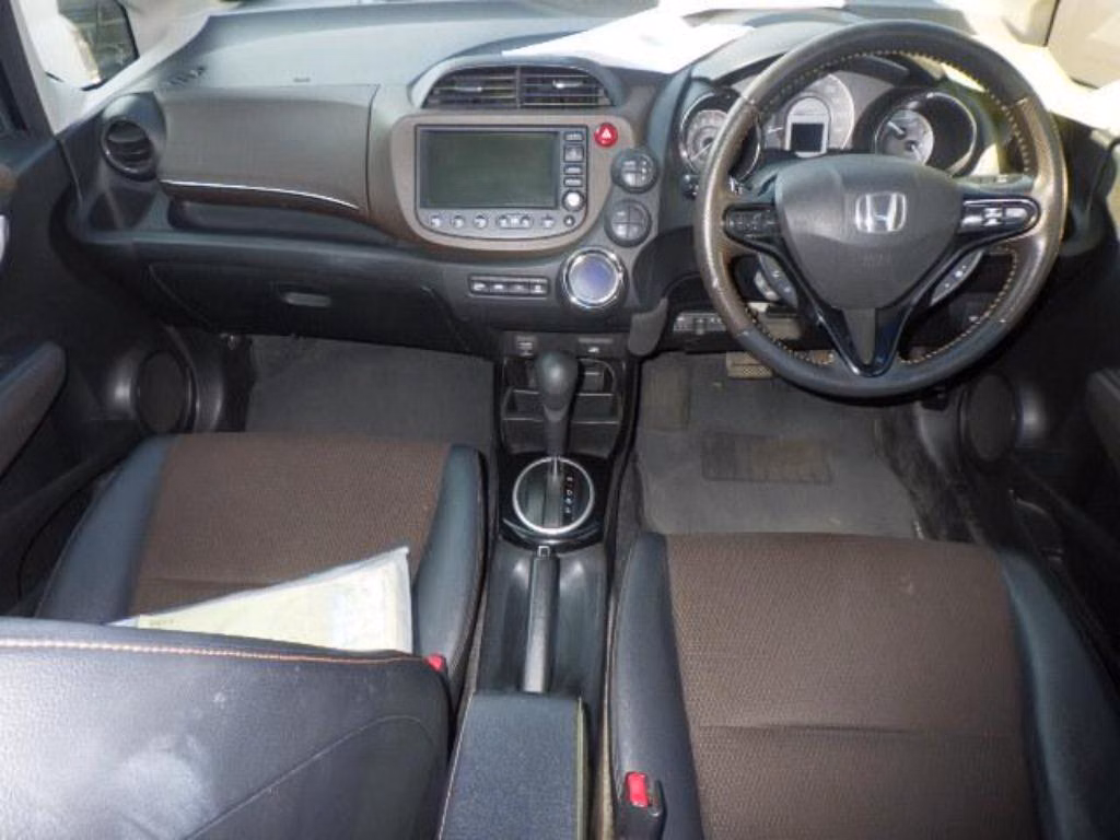 HONDA FIT SHUTTLE