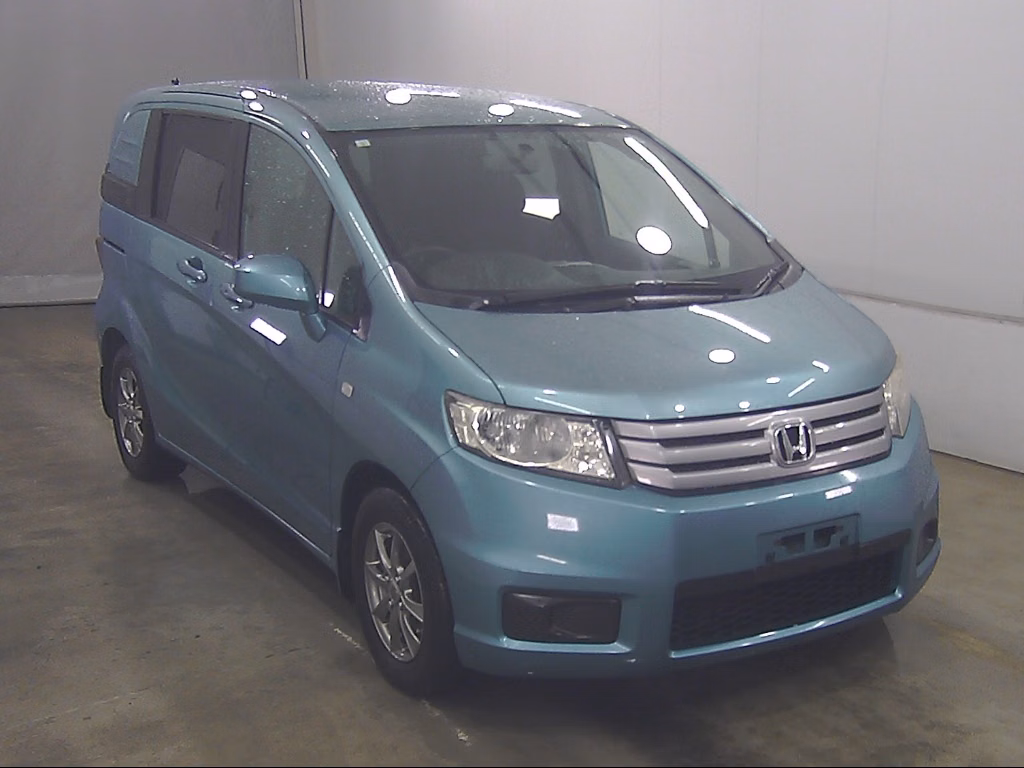 HONDA FREED SPIKE