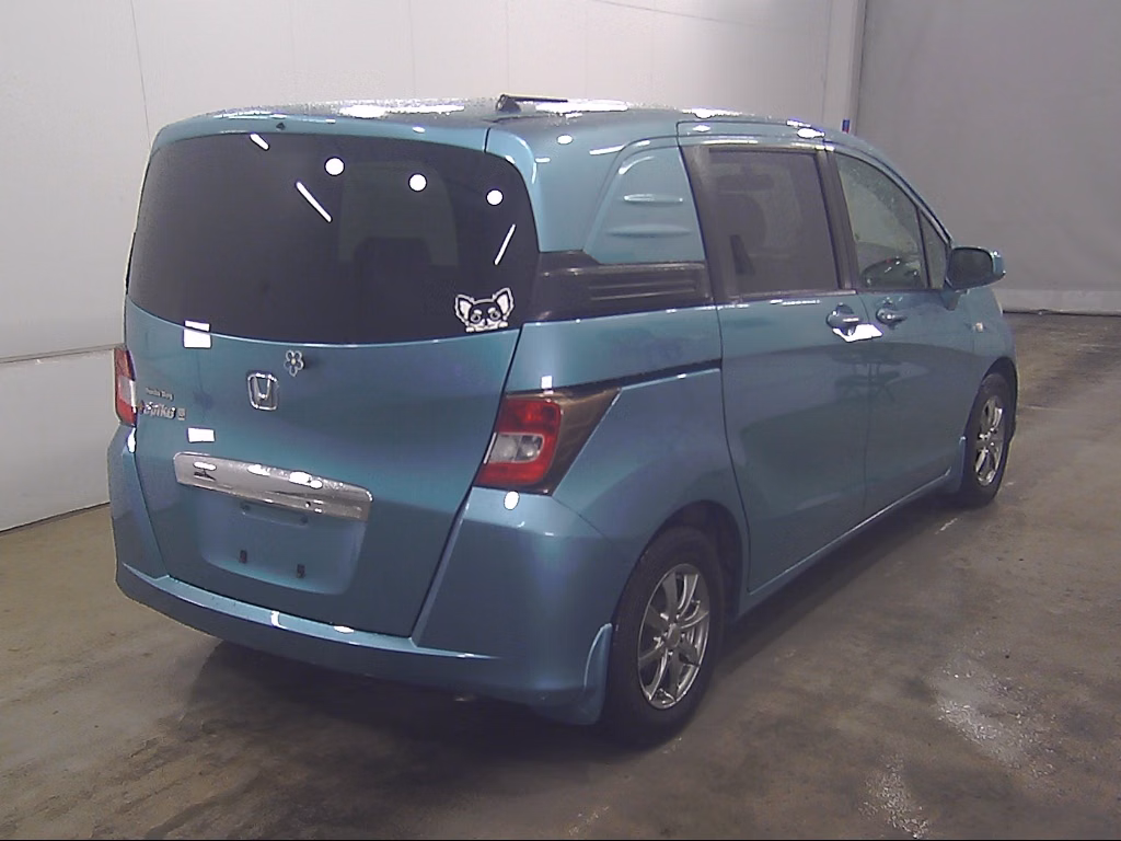 HONDA FREED SPIKE