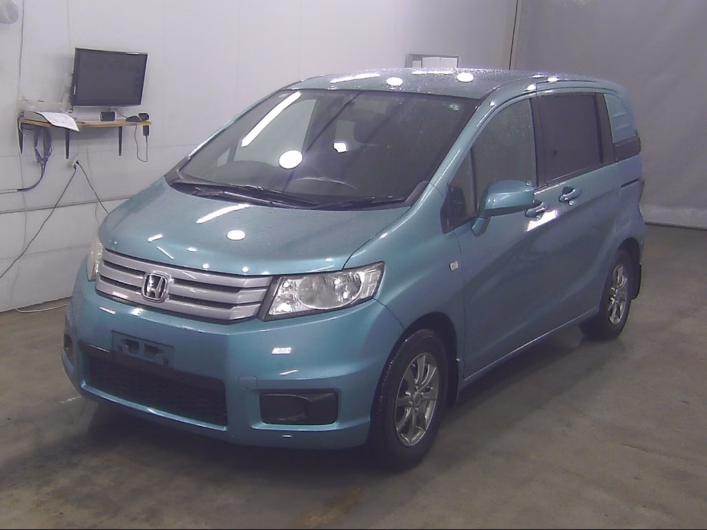HONDA FREED SPIKE