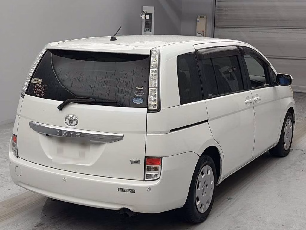 TOYOTA ISIS