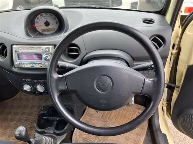 DAIHATSU ESSE