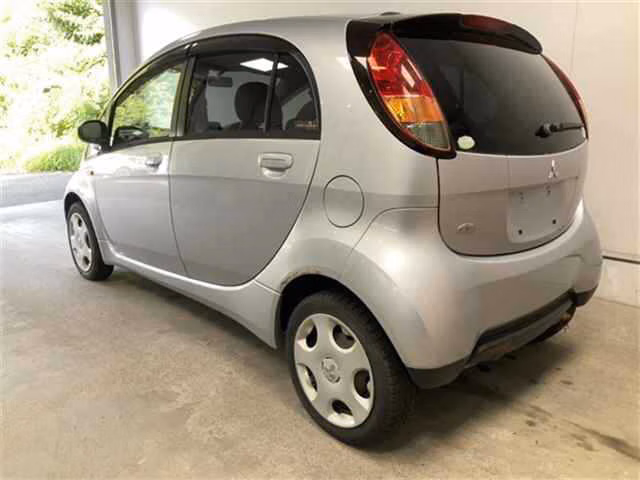 MITSUBISHI I
