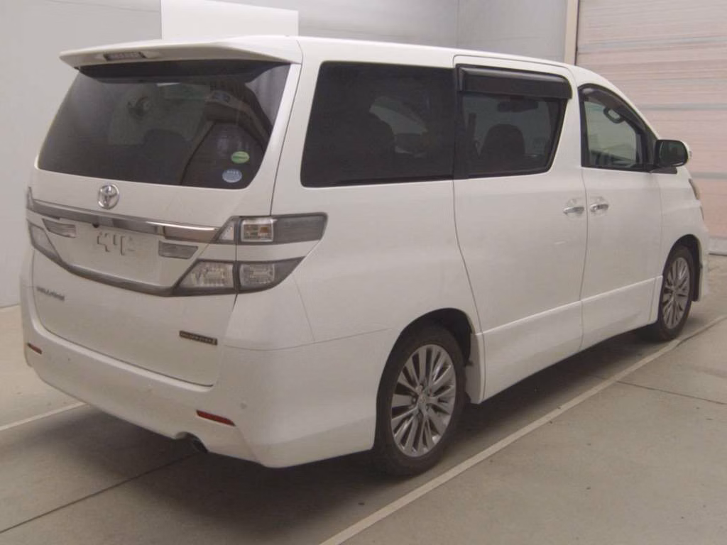 TOYOTA VELLFIRE