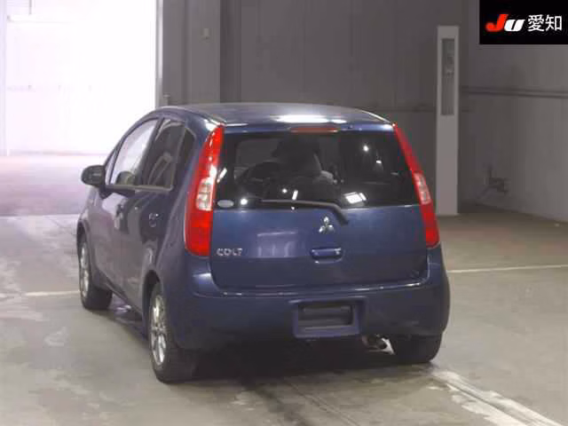 MITSUBISHI COLT