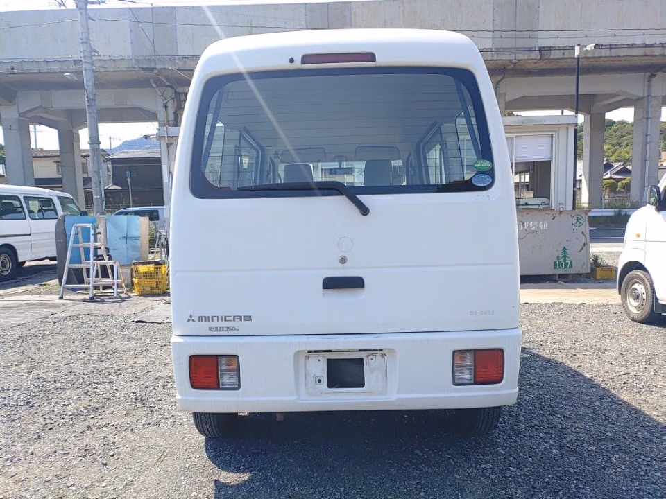 MITSUBISHI MINICAB