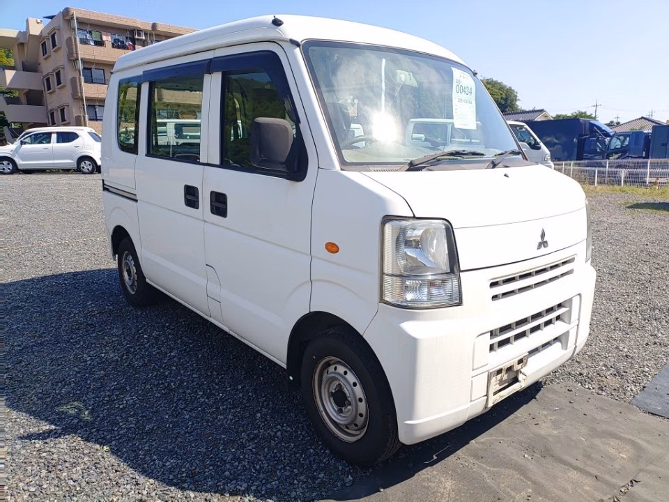 MITSUBISHI MINICAB